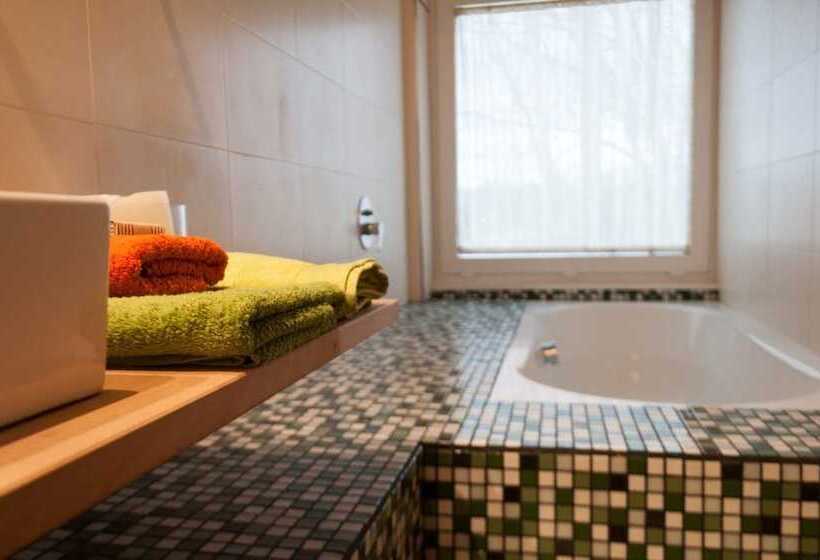 Standard Studio, Pr Albeitaría