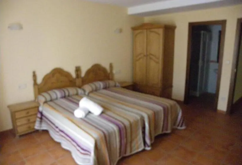 ４ベッドルームクラシックタイプ, Hostal La Vega