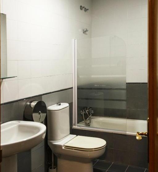 חדר סטנדרט לארבעה, Hostel Catedral Burgos