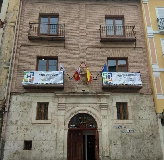 اتاق استاندارد سه نفره, Hostel Catedral Burgos