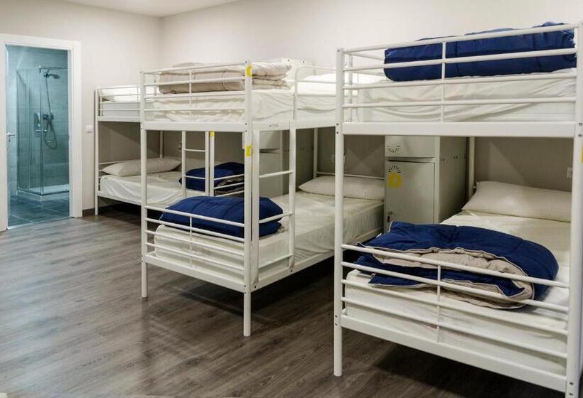 تختخواب در اتاق مشترک, Hostel Catedral Burgos