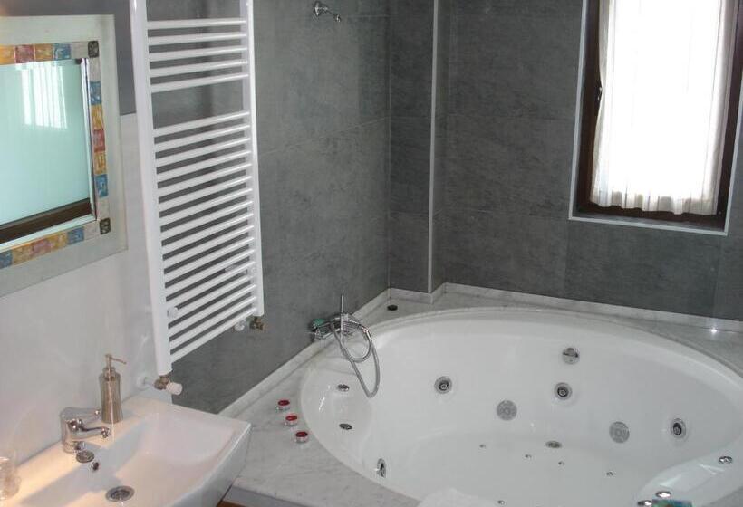 اتاق سوپریور, Posada La Desmera