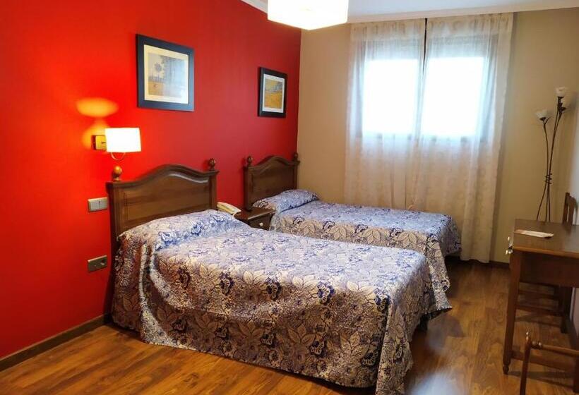 Номер Стандарт, Restaurante Dama De Baza