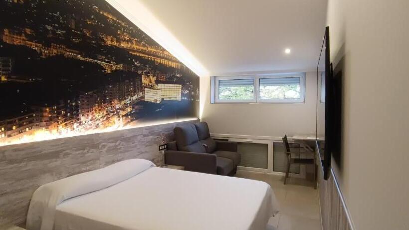 اتاق سوپریور سه تخته, Pension Astigarraga