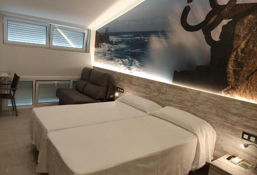 اتاق سوپریور سه تخته, Pension Astigarraga