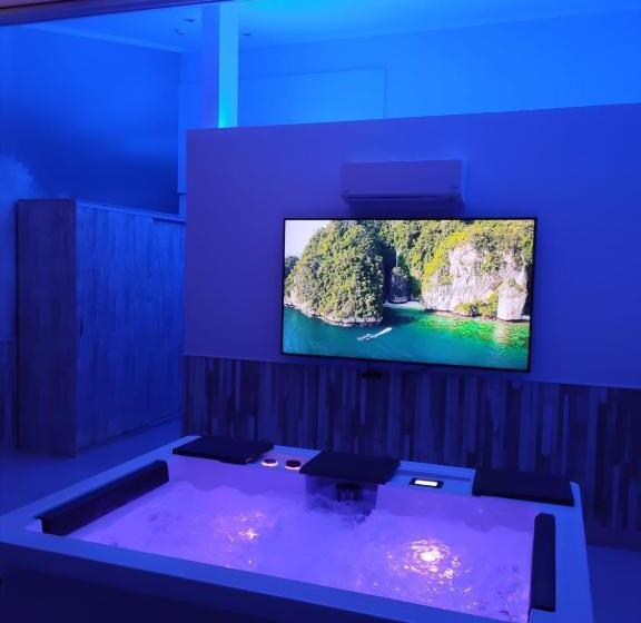 سوئیت با تخت بزرگ, Pension Astigarraga