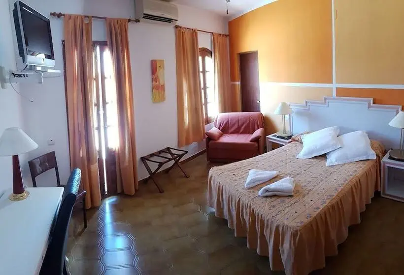 バルコニー付きスタンダードルーム, Hostal Los Arcos