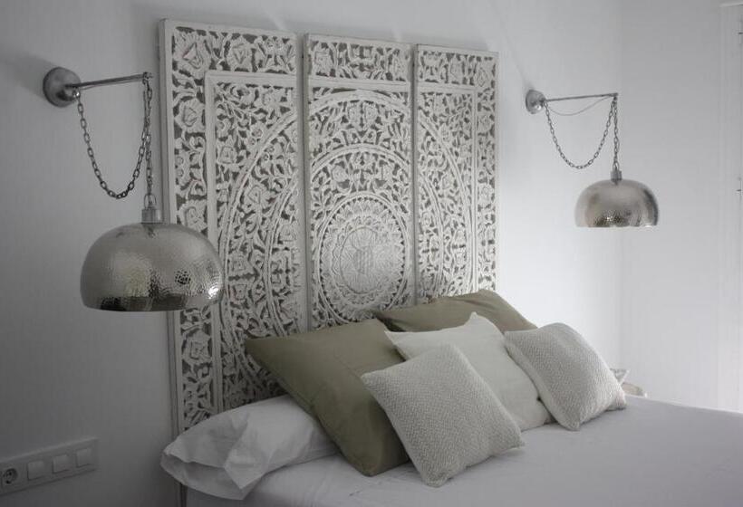 Номер Deluxe, Hostal Cervantes Playa