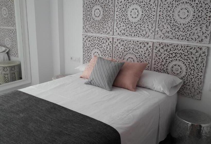 スーペリアールーム, Hostal Cervantes Playa