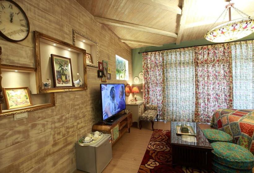 اتاق لوکس چهار تخته, Bear Forest Retro B&b
