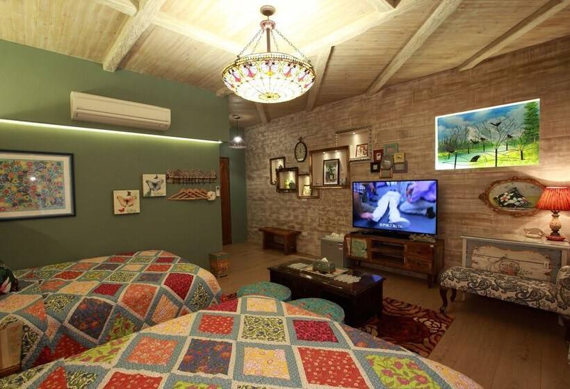 اتاق لوکس چهار تخته, Bear Forest Retro B&b