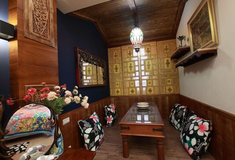 اتاق لوکس چهار تخته, Bear Forest Retro B&b