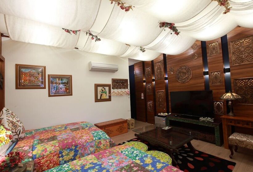 اتاق لوکس چهار تخته, Bear Forest Retro B&b