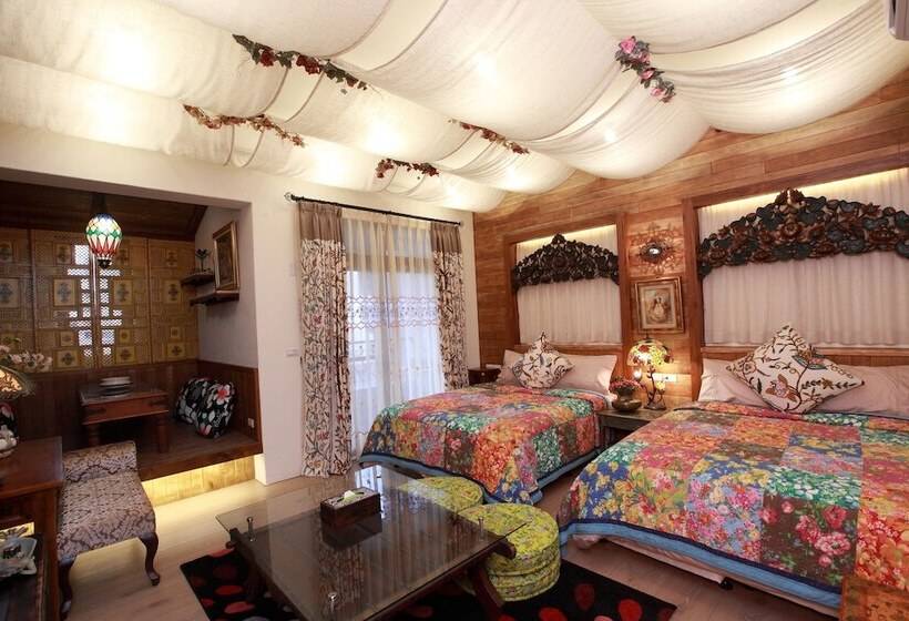 اتاق لوکس چهار تخته, Bear Forest Retro B&b