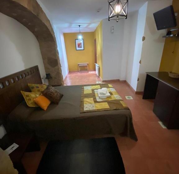 اتاق خانوادگی, Rural La Posada De Las Cigüeñas