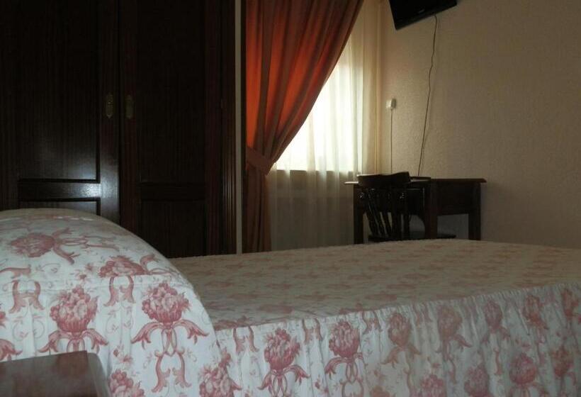 标准单人间, Hostal San Poul