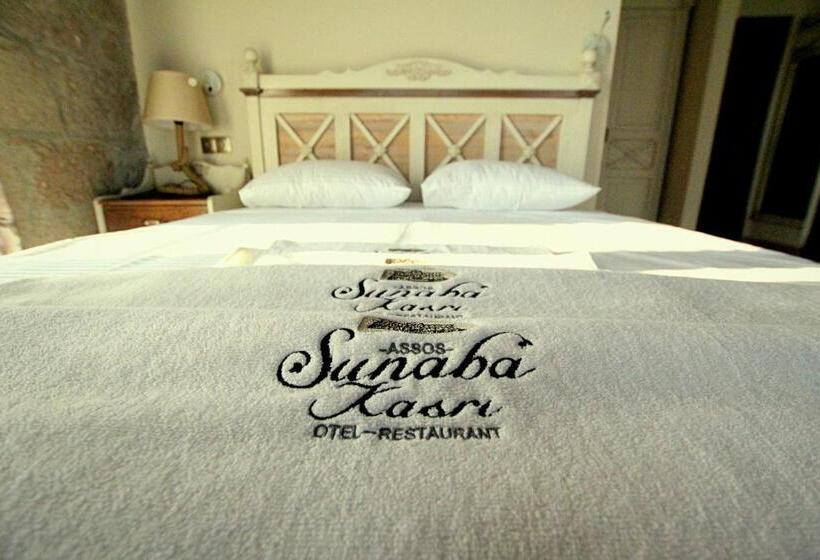 جناح جونيور مطل على الحديقة, Assos Sunaba Kasri