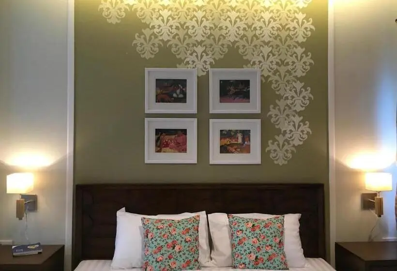 Deluxe Bungalow, Bann Vimansamutr