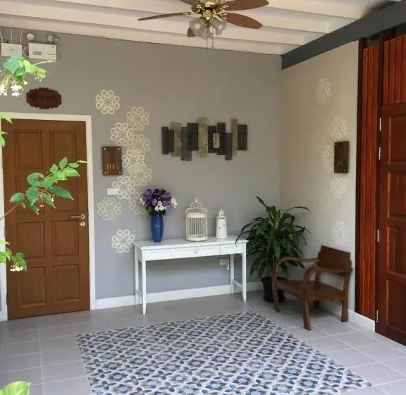 Familienzimmer, Bann Vimansamutr