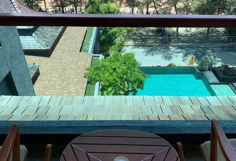 اتاق لوکس, I Calm Resort Cha Am