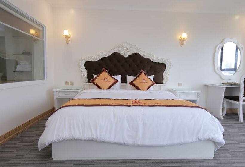 اتاق لوکس, Lao Cai Royal