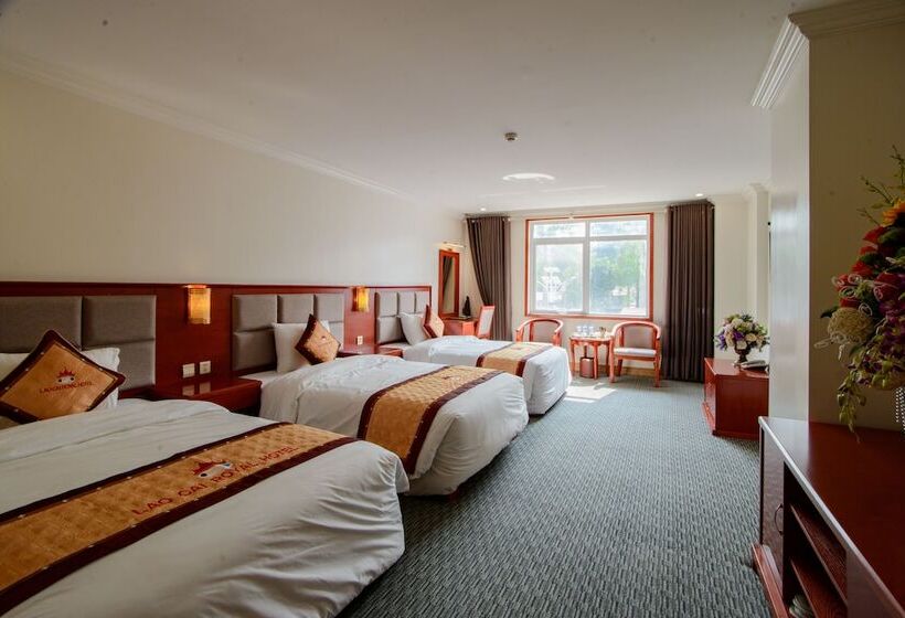 اتاق استاندارد سه نفره, Lao Cai Royal