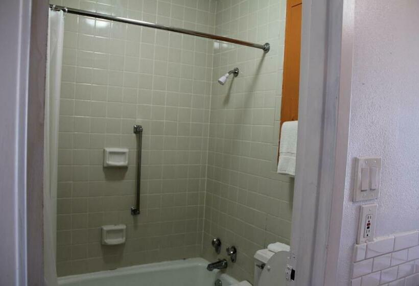 이코노미 룸, Lonestar Inn And Suites