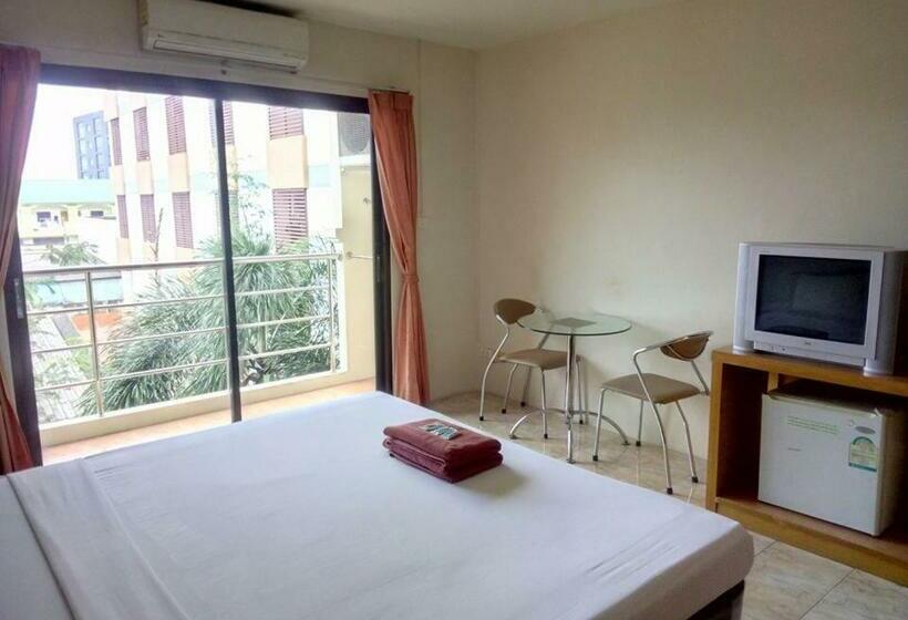 غرفة قياسية, Pearl Place