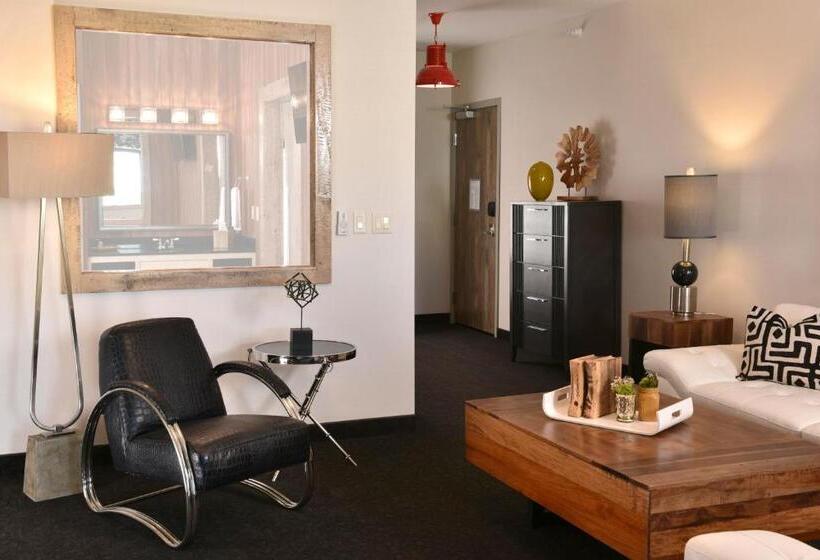 جناح سوبيريور, Stoney Creek Hotel Tulsa   Broken Arrow