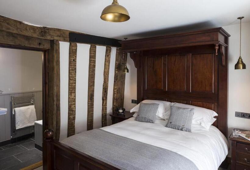 수피리어 룸, Tudor Farmhouse