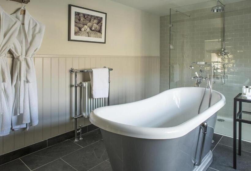 디럭스 룸, Tudor Farmhouse