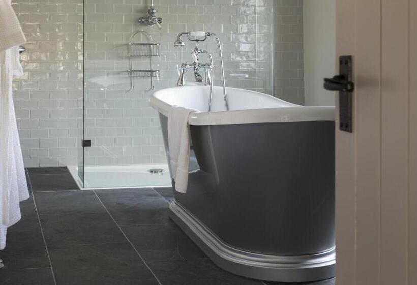 디럭스 룸, Tudor Farmhouse