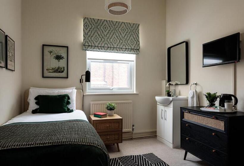 اتاق استاندارد یک نفره, Brayford House Carholme Road