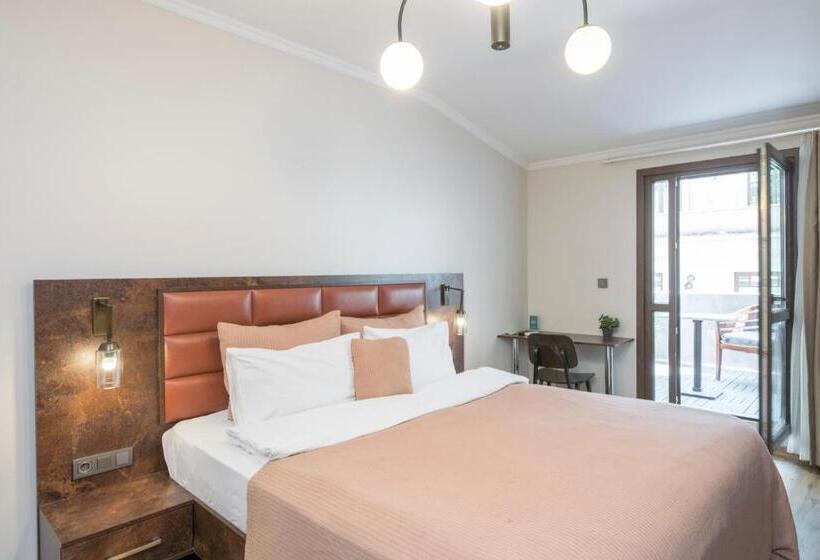 سوئیت با بالکن, The Wilson Galata