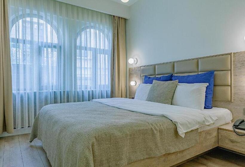 اتاق خانوادگی, The Wilson Galata