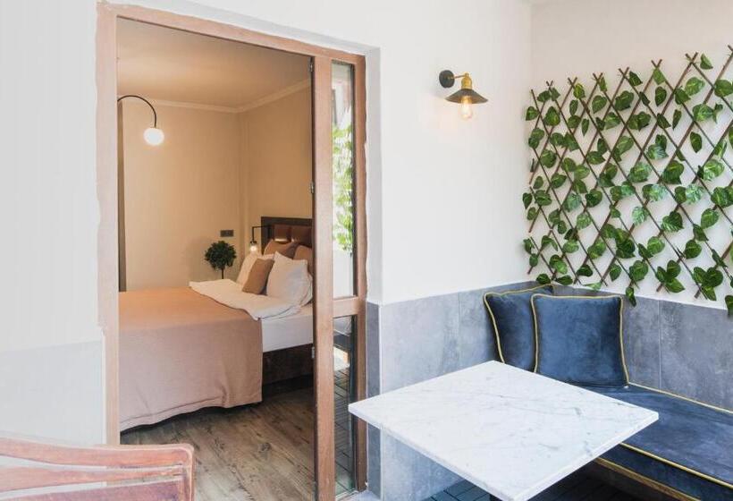 سوئیت با بالکن, The Wilson Galata