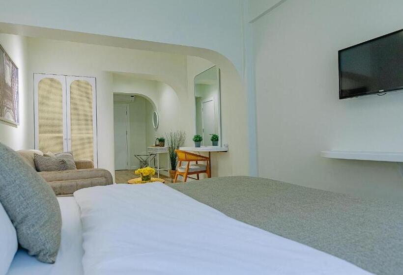 سوئیت با تخت بزرگ, The Wilson Galata