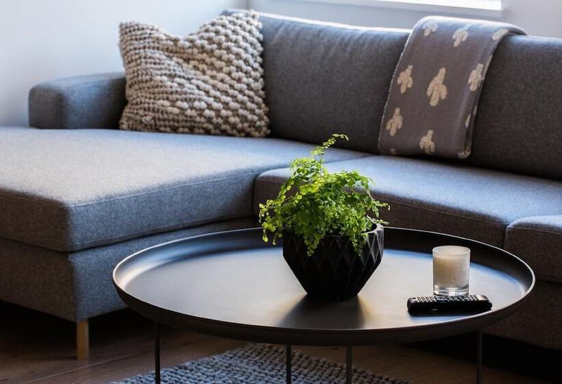 Студия Deluxe, Hiding Space   Westgate Apartments