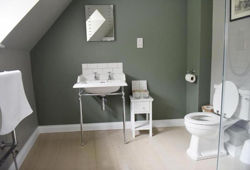 带大床的豪华间, The Three Horseshoes