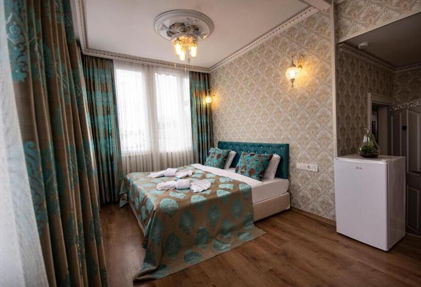 オーシャンビューのデラックストリプルルーム, Paris Garden Hotel Istanbul