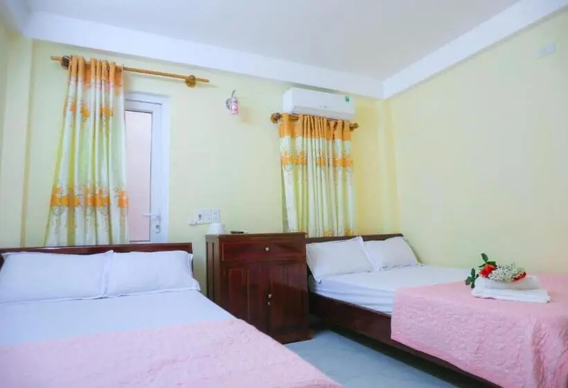 اتاق استاندارد چهار تخته, Sea Homestay