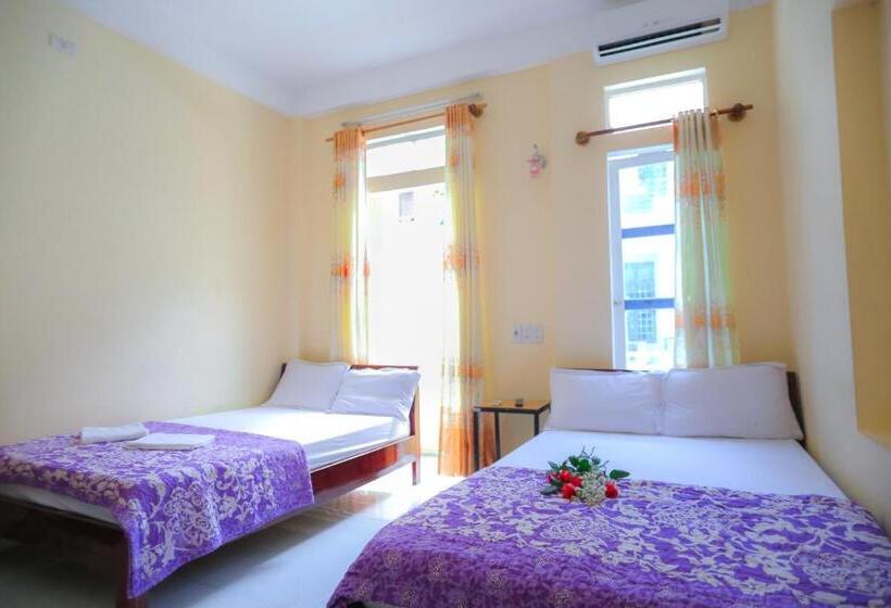 اتاق استاندارد چهار تخته, Sea Homestay