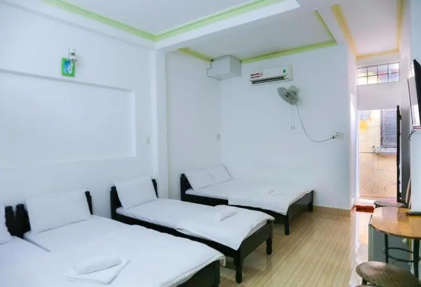 اتاق استاندارد چهار تخته, Sea Homestay