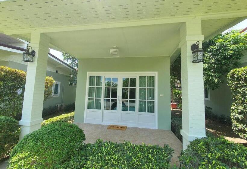 اتاق لوکس, Aob Oun Homestay