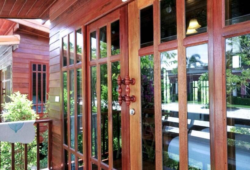 بانگلوی استاندارد, Aob Oun Homestay