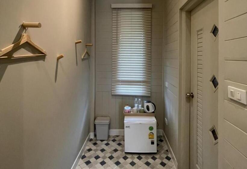 اتاق لوکس خانوادگی, Aob Oun Homestay