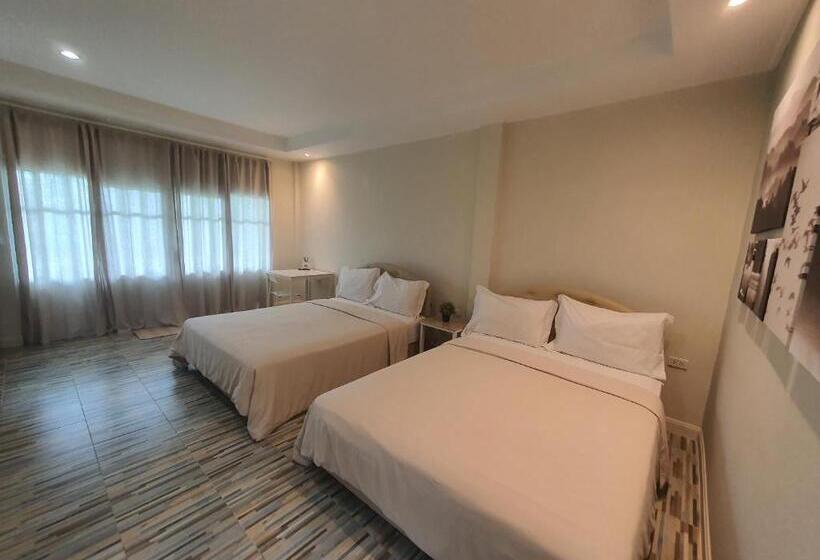 اتاق سوپریور چهار تخته, Aob Oun Homestay