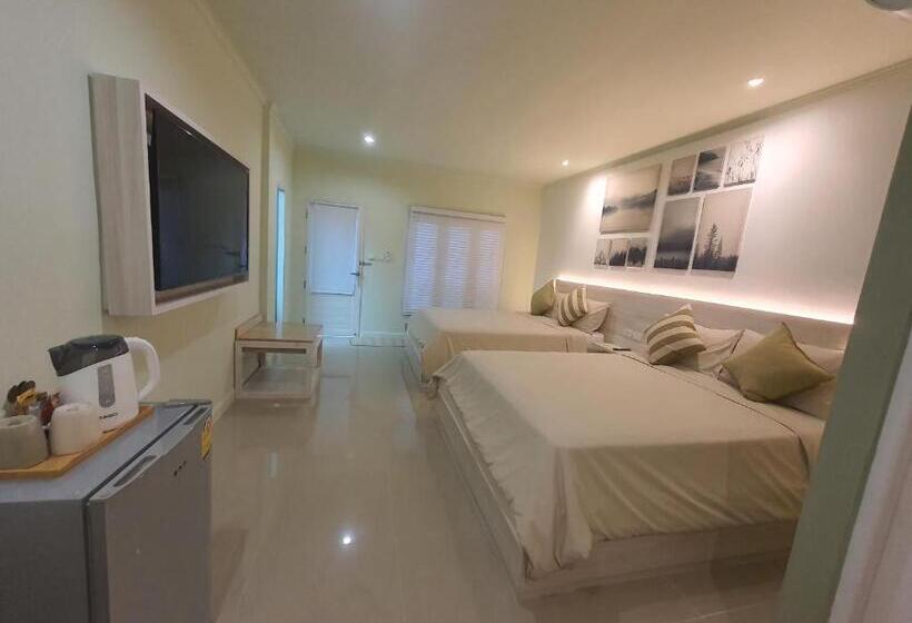 اتاق سوپریور چهار تخته, Aob Oun Homestay