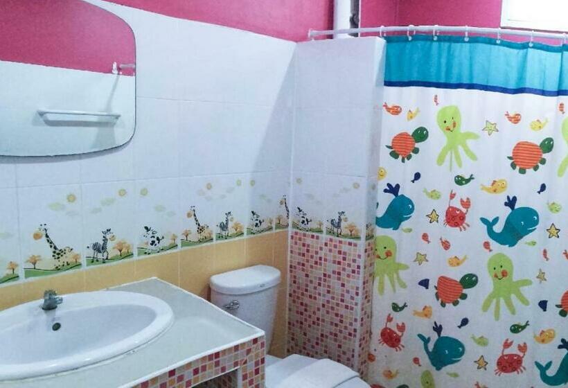 اتاق لوکس, Aob Oun Homestay