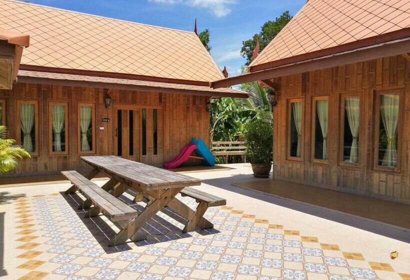 اتاق لوکس خانوادگی, Aob Oun Homestay